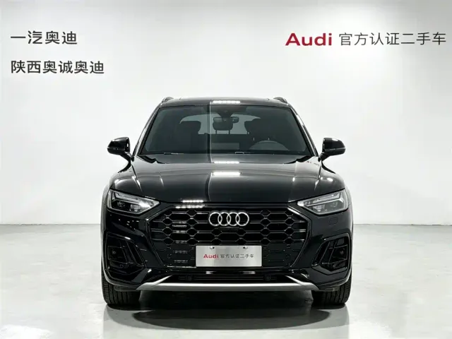 Audi Q5L — Фото автомобиля 2