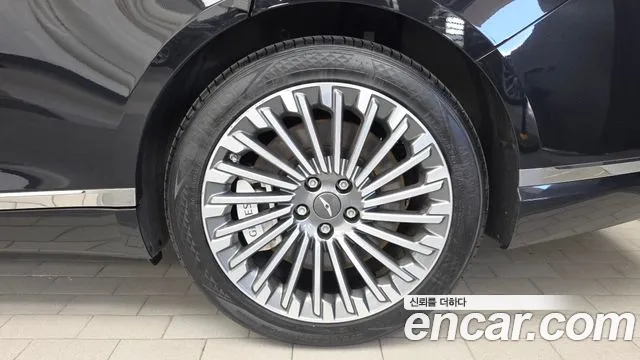 Genesis G80 Electrified G80 (RG3) — Фото автомобиля 18