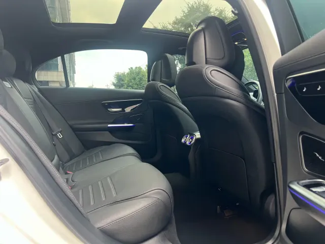 Mercedes-Benz C-Class — Фото автомобиля 11