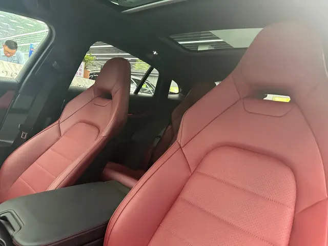 Porsche Panamera — Фото автомобиля 14