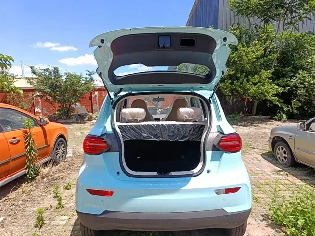 Leapmotor T03 — Фото автомобиля 18