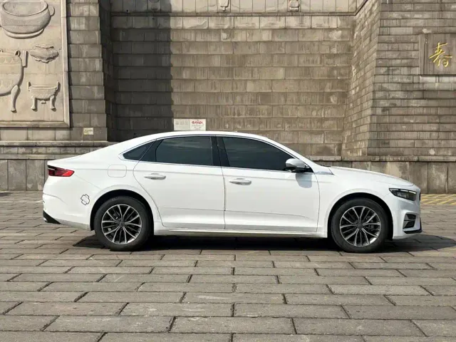 Geely Xingrui — Фото автомобиля 4