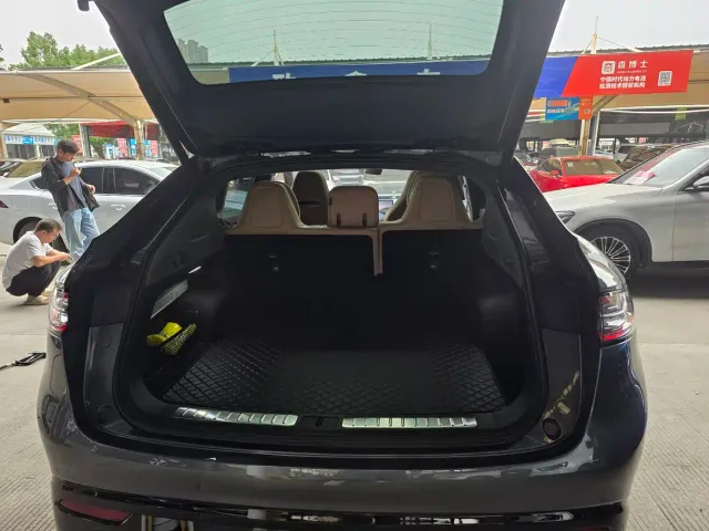 Zhijie Luxeed R7 2024 Pure Electric 802km Max — Фото автомобиля 15