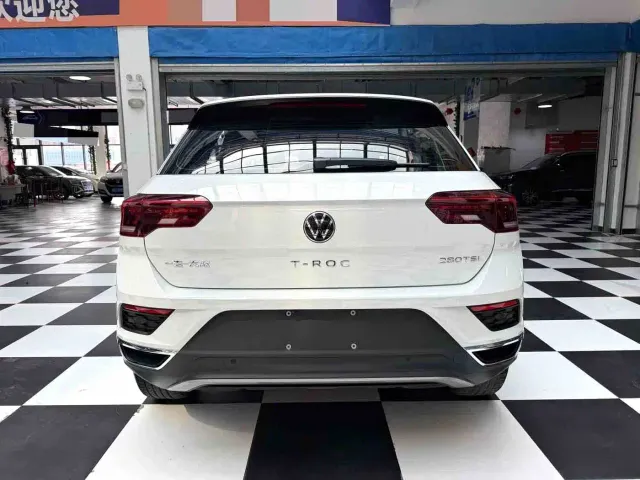 Volkswagen T-Roc — Фото автомобиля 17