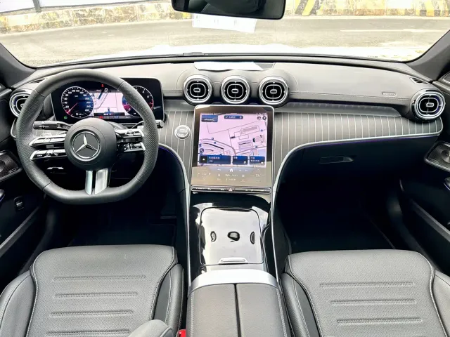 Mercedes-Benz C-Class — Фото автомобиля 4
