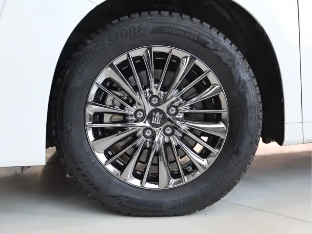 Toyota Vellfire — Фото автомобиля 5