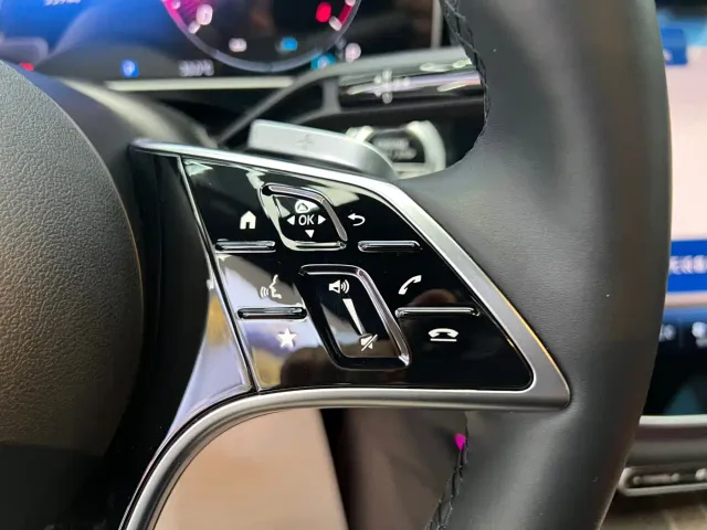 Mercedes-Benz E-Class — Фото автомобиля 7