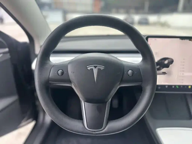 Tesla Model 3 2022 Model Rear-Wheel Drive Version — Фото автомобиля 10
