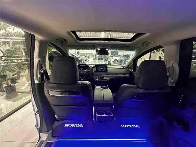 Honda Elysion — Фото автомобиля 25