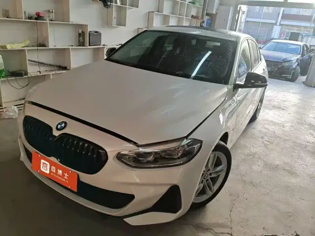 Фотография автомобиля — BMW 1 Series