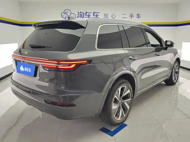 Li Auto ONE — Фото автомобиля 3