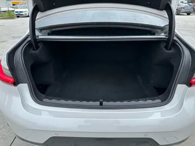 BMW 3 Series — Фото автомобиля 20