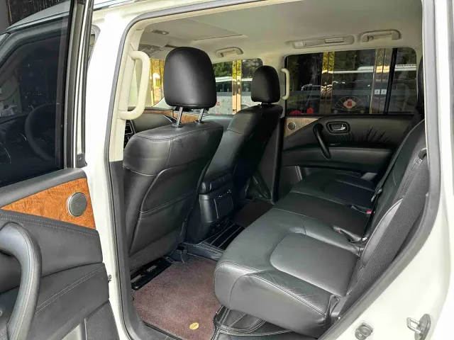 Nissan Patrol — Фото автомобиля 12