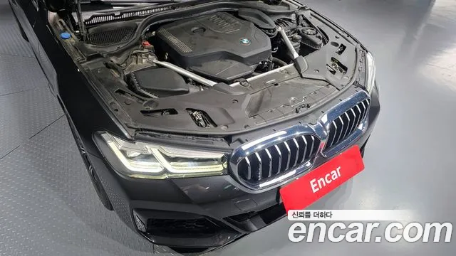 BMW 5-Series — Фото автомобиля 6