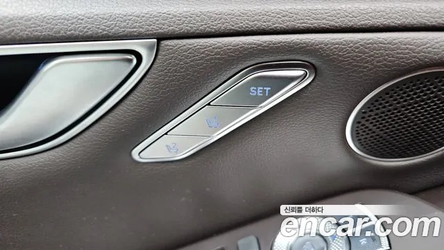 Genesis G80 RG3 — Фото автомобиля 30