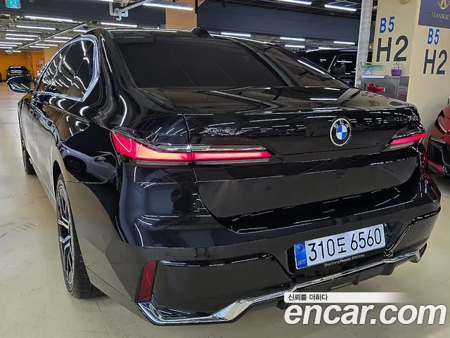 BMW 7-Series 7 серия (G70) 740i xDrive M Sport Limited — Фото автомобиля 3