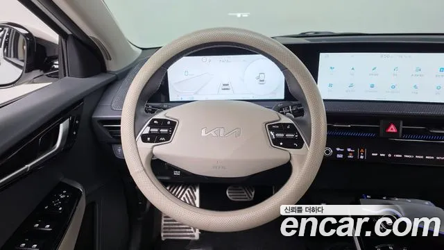 Kia EV6 — Фото автомобиля 12