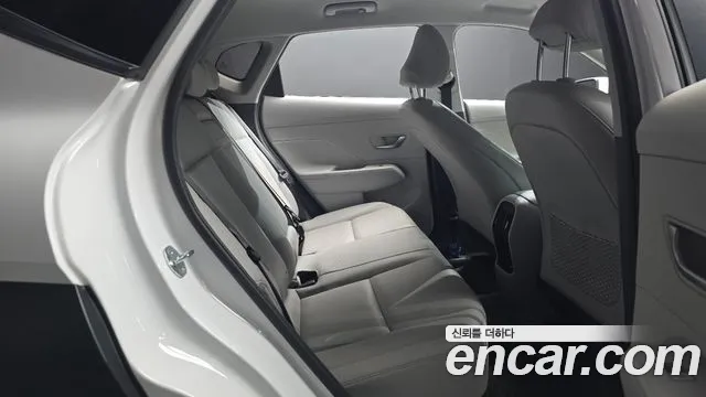 Hyundai Kona — Фото автомобиля 17