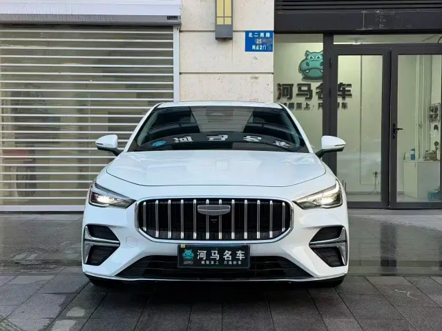 Geely Emgrand — Фото автомобиля 3