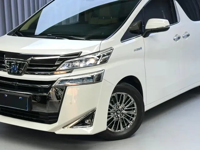Toyota Vellfire — Фото автомобиля 22