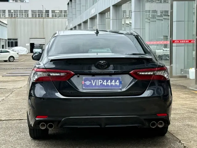 Toyota Camry — Фото автомобиля 5
