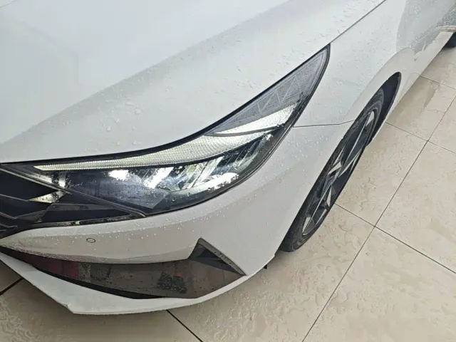 Hyundai Elantra — Фото автомобиля 23