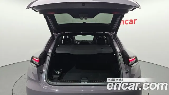 Porsche Macan — Фото автомобиля 20