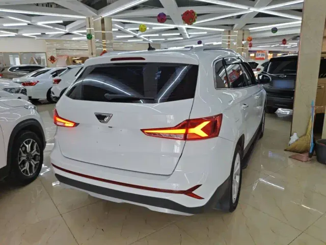 Jetta VS7 — Фото автомобиля 6