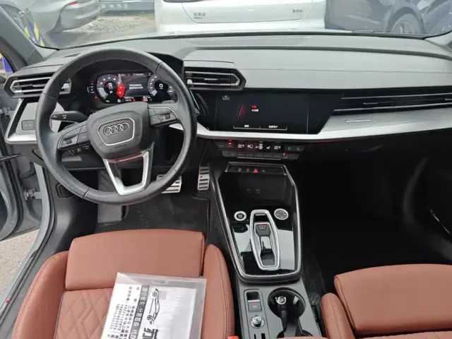 Audi Audi A3 2025 Sportback 35TFSI Flying Premium — Фото автомобиля 12