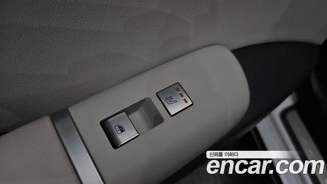 Hyundai Grandeur GN7 — Фото автомобиля 30