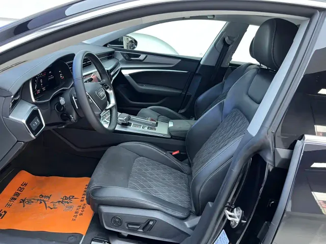 Audi A7L — Фото автомобиля 7