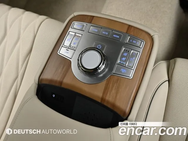 Genesis G80 Бензин 2.5 турбо AWD — Фото автомобиля 16