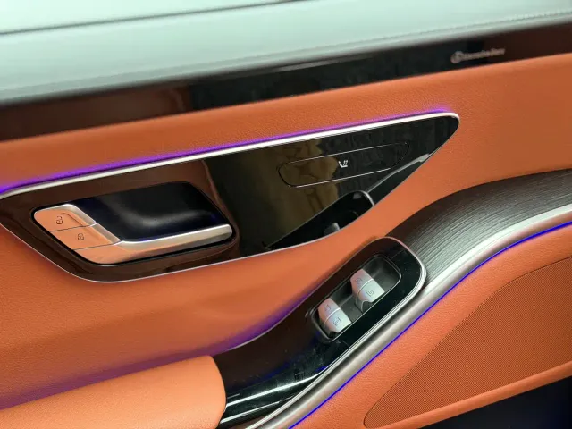 Mercedes-Benz S-Class — Фото автомобиля 17