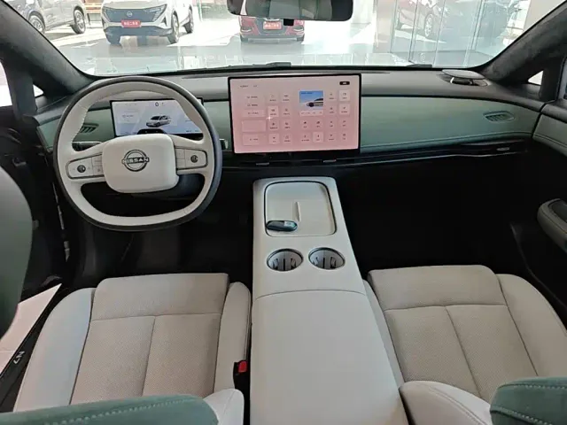 Nissan N7 — Фото автомобиля 9