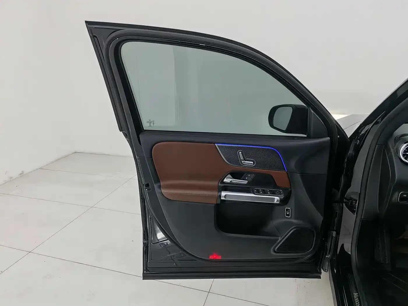 Mercedes-Benz Mercedes-Benz GLB 2022 Facelift GLB 200 Dynamic Style — Фото автомобиля 12