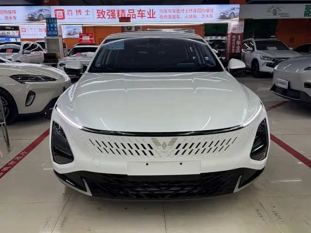 Wuling Starlight — Фото автомобиля 2
