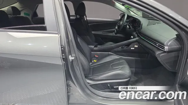 Hyundai Avante CN7 — Фото автомобиля 11