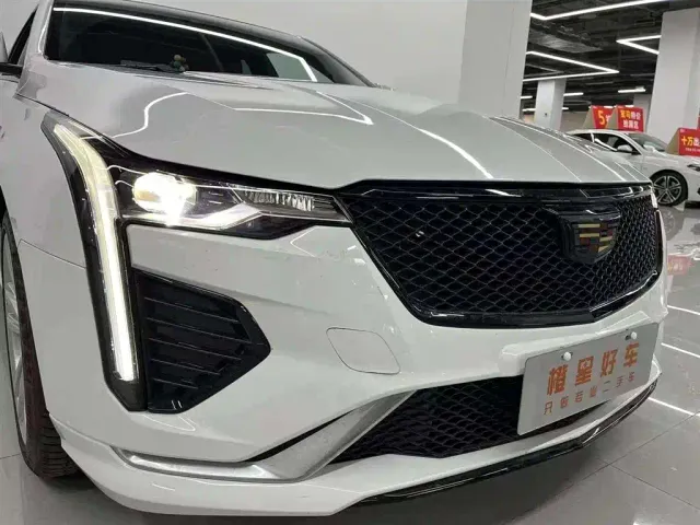 Cadillac CT4 — Фото автомобиля 6