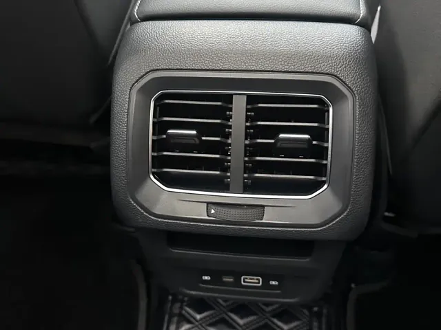 Volkswagen Tiguan L — Фото автомобиля 15