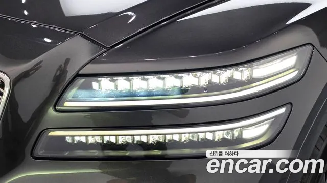 Genesis GV80 — Фото автомобиля 22