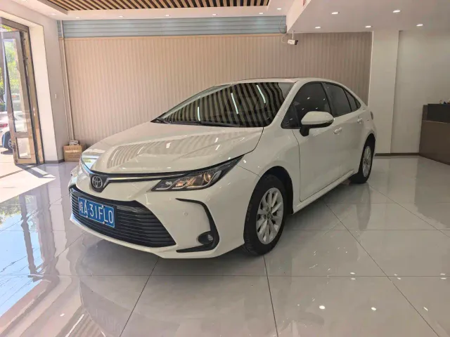 Фотография автомобиля — Toyota Corolla