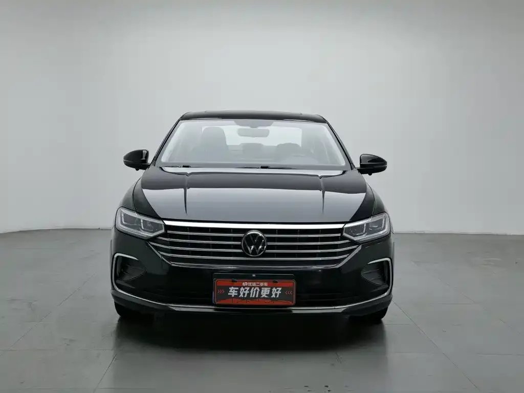 Volkswagen Lavida 2023 1.5L Auto Five Million Edition — Фото автомобиля 3