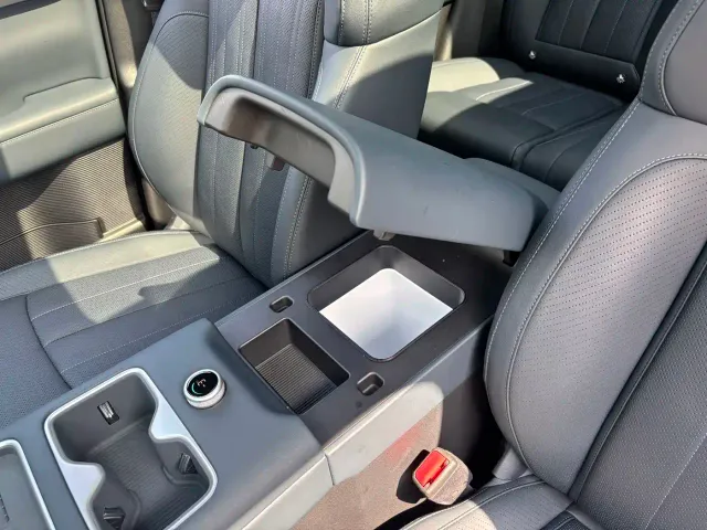 BYD FangChengBao Titanium 7 — Фото автомобиля 18