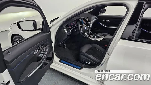 BMW 3-Series 3 серия (G20) 320i M Sport — Фото автомобиля 11