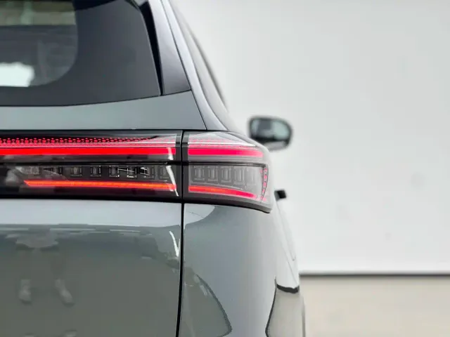 Chery Fengyun Fengyun T8 2025 1.5T 130km Premium Edition 5-Seater — Фото автомобиля 16