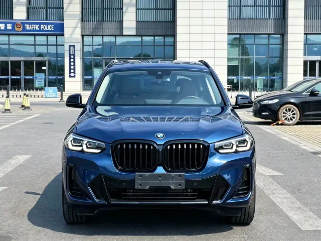 BMW BMW X3 2022 Facelift xDrive30i Leading M Shadow Edition — Фото автомобиля 2