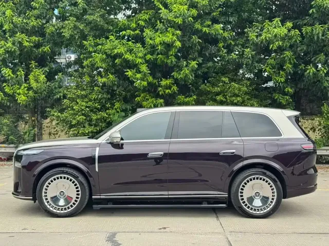 Voyah Auto VOYAH Taisan 2026 Model Base — Фото автомобиля 4