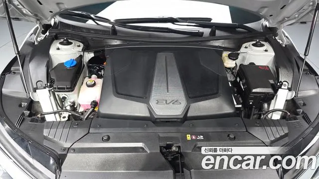 Kia EV6 — Фото автомобиля 5