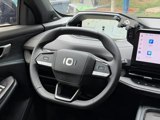 Changan Qiyuan Q05 — Фото автомобиля 10