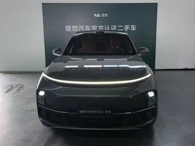 Li Auto L9 — Фото автомобиля 2